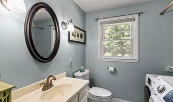29 Maple Dr, Bedford, NH 03110