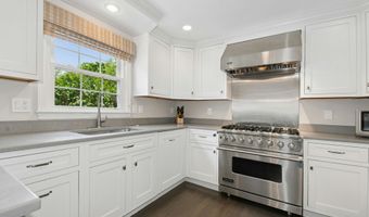 15 Wilson Ridge Rd, Darien, CT 06820