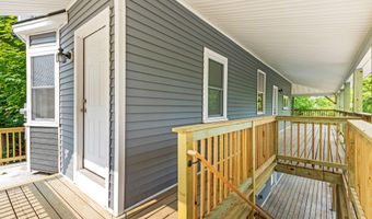 38 Newbury St, Auburn, ME 04210