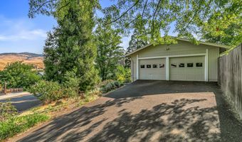 360 Coventry Pl, Ashland, OR 97520