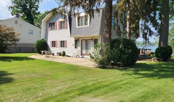 7578 BEACH Dr, Pasadena, MD 21122
