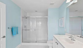 11100 CRUSADER Ln #107, Berlin, MD 21811