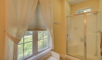 16 Macomber Pt, Alburgh, VT 05440