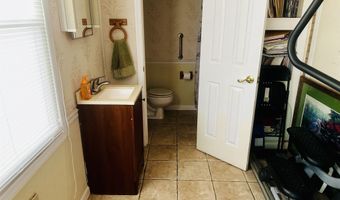 610 S Poplar Ave, Andrews, SC 29510