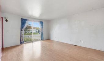 706 Carlin Dr, Angola, IN 46703