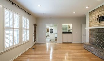 220 Lakeshore Dr, Alma, GA 31510