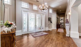 14900 Winnwood Rd, Addison, TX 75254