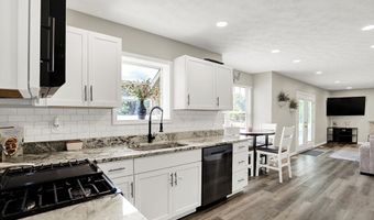 7589 Fox Tail Cir, Avon, IN 46123
