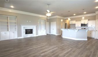 1000 Trestle Ln, Bentonville, AR 72713