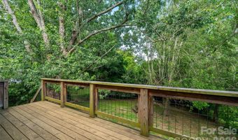 6 Hillview Cir, Asheville, NC 28805