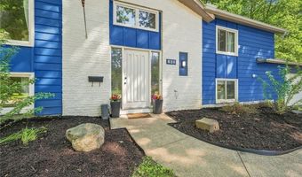 825 Valley Dr, Amherst, OH 44001