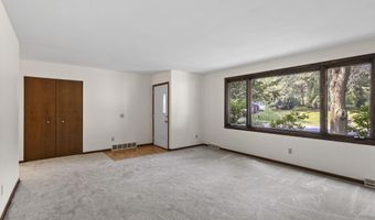 10 Krystana Way, Madison, WI 53711