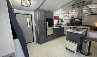82 Sunset Cir, Campton, NH 03223