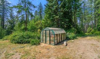 1040 Salee Creek Rd, Athol, ID 83801