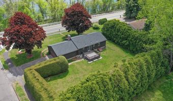 629 River Rd, Agawam, MA 01001