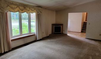 506 Forest Brook Dr, Absecon, NJ 08205