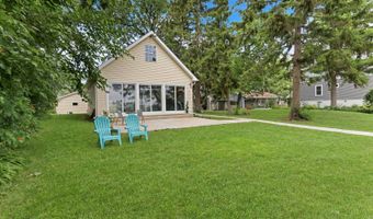 41607 N Lotus Ave, Antioch, IL 60002