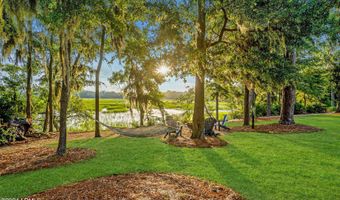 2 Creeks End Ln, Beaufort, SC 29902