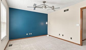 1438 Newell Ct, Columbus, OH 43228