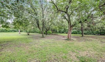 5401 E 40th St N, Bel Aire, KS 67220