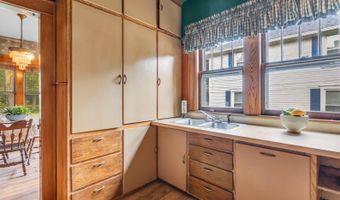 810 N Superior St, Albion, MI 49224