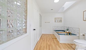 3954 NC 80 Hwy, Bakersville, NC 28705