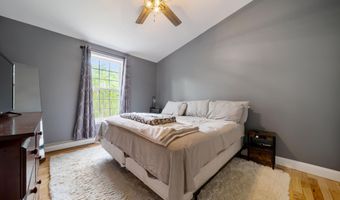 82 Parkey Rd, Barnstead, NH 03218