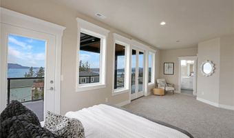 3706 W 3rd St, Anacortes, WA 98221