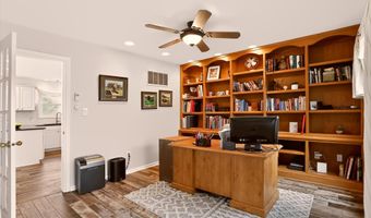 1555 Connemara Rd, Indianapolis, IN 46217
