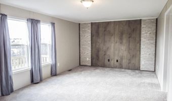 37 Jacob Rd, Belfast, ME 04915