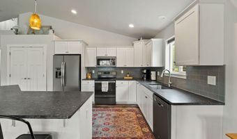 13404 Crescent Moon Dr, Bigfork, MT 59911