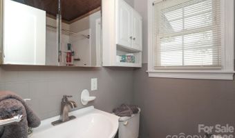 414 S Chester St S, Blacksburg, SC 29702