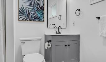 130 Graybark Ln, Amherst, OH 44001