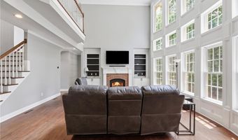 127 Laurel Ridge Dr, Alpharetta, GA 30004