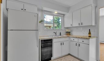 1558 1560 W Jones Dr SW, Ann Arbor, MI 48105