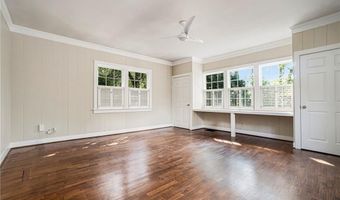 2378 Glenwood Dr NE, Atlanta, GA 30305