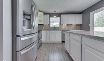 2942 Coles Creek Ln, Indianapolis, IN 46217