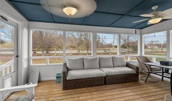 8 TAMAR Ct, Bear, DE 19701