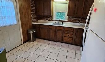 27 Clifton Ave, Coventry, RI 02816