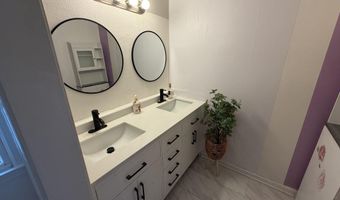 4360 GREENBERRY Ln, Annandale, VA 22003
