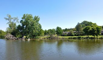 609 Watersedge Dr, Ann Arbor, MI 48105
