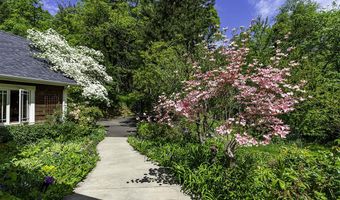 1800 Neil Creek Rd, Ashland, OR 97520