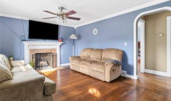 25 Woodbine St, East Providence, RI 02915