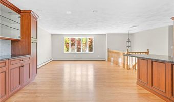 2 Betsy Williams Ct, Johnston, RI 02919