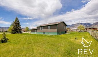 8 Mountain Dr, Cody, WY 82414