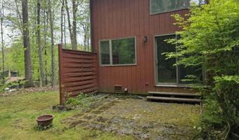 9 Evergreen Ln, Brattleboro, VT 05301