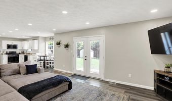 7589 Fox Tail Cir, Avon, IN 46123