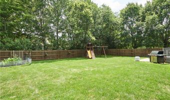 1085 Salton Dr, Akron, OH 44333