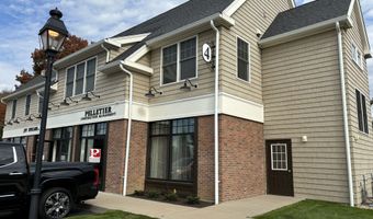 67 W Main St 421, Clinton, CT 06413