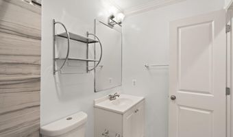 430 IRVING St NW 102, Washington, DC 20010